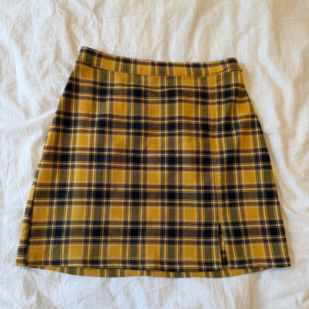 Hollister Plaid Mini Skirt Yellow Size S